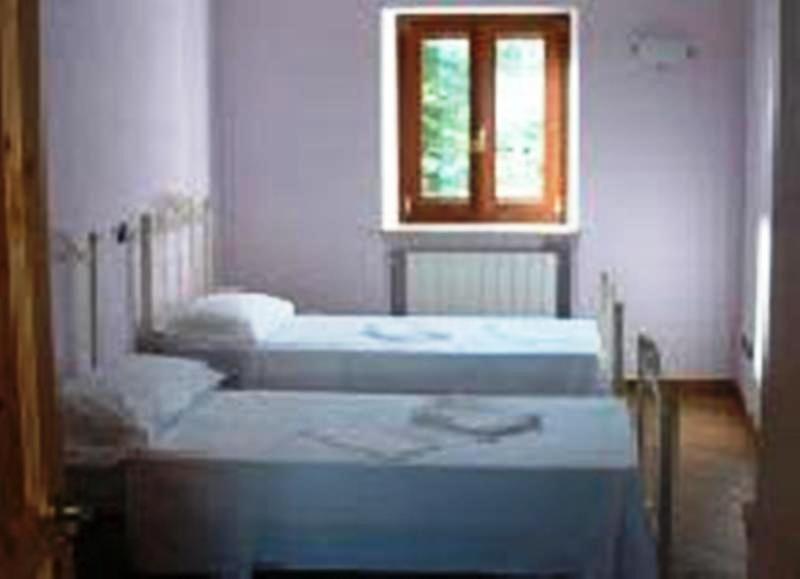 Locanda Dl'Angel Villar San Costanzo Zimmer foto